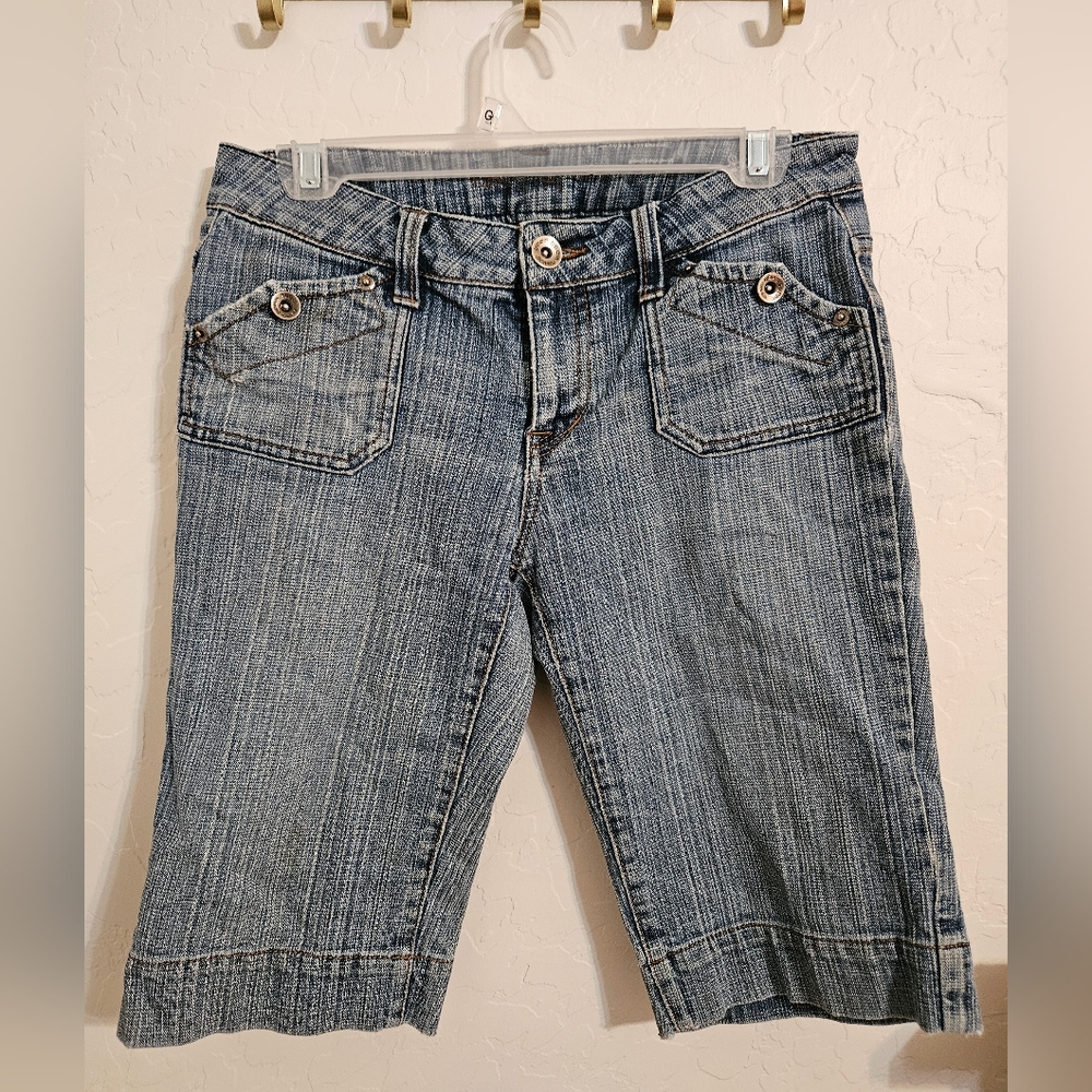 Boom Boom Jeans Women's Blue Denim Capris